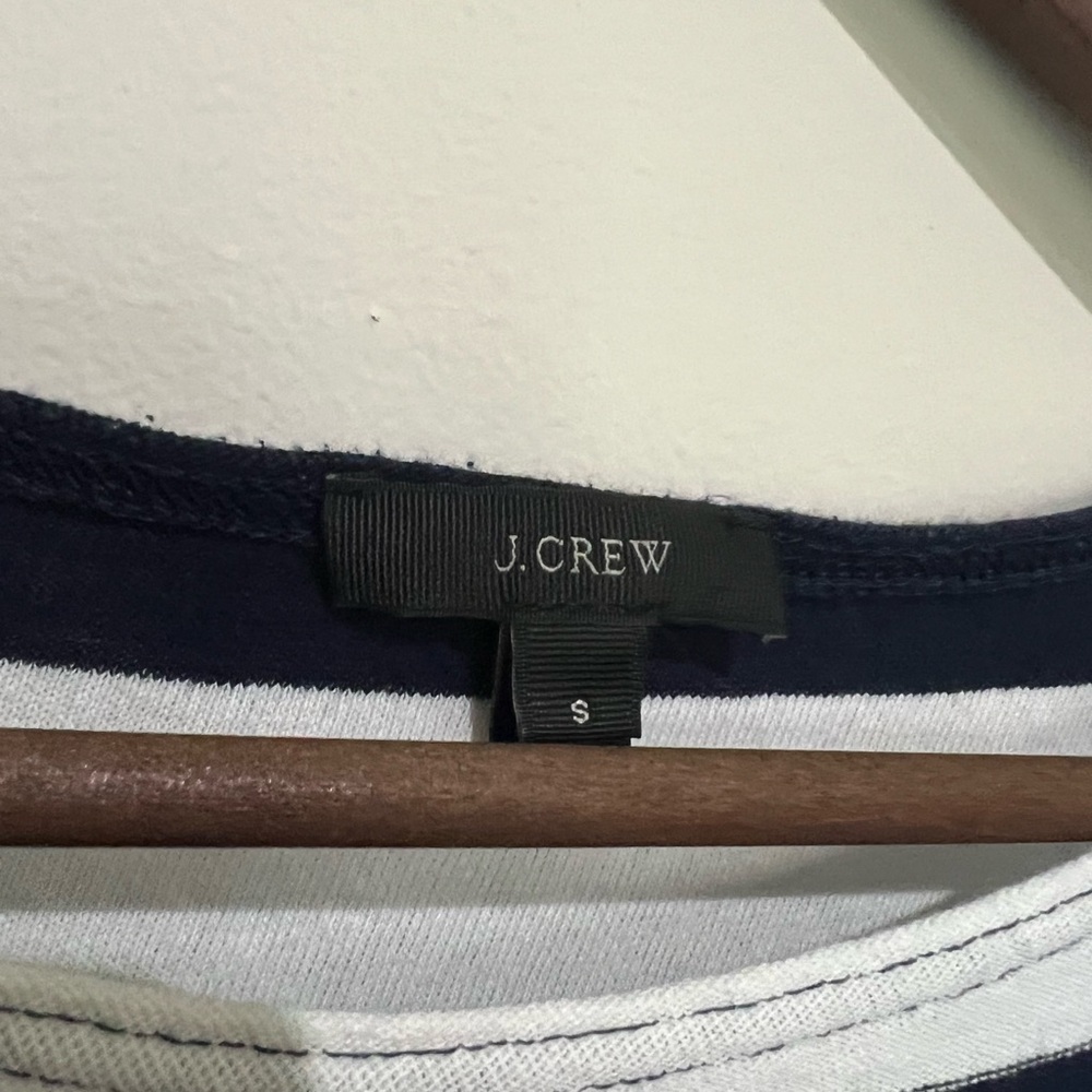 🦞J. Crew Navy and White Striped Slub Knit Sweater Tee Size Small Nautical Beach - Picture 2 of 6